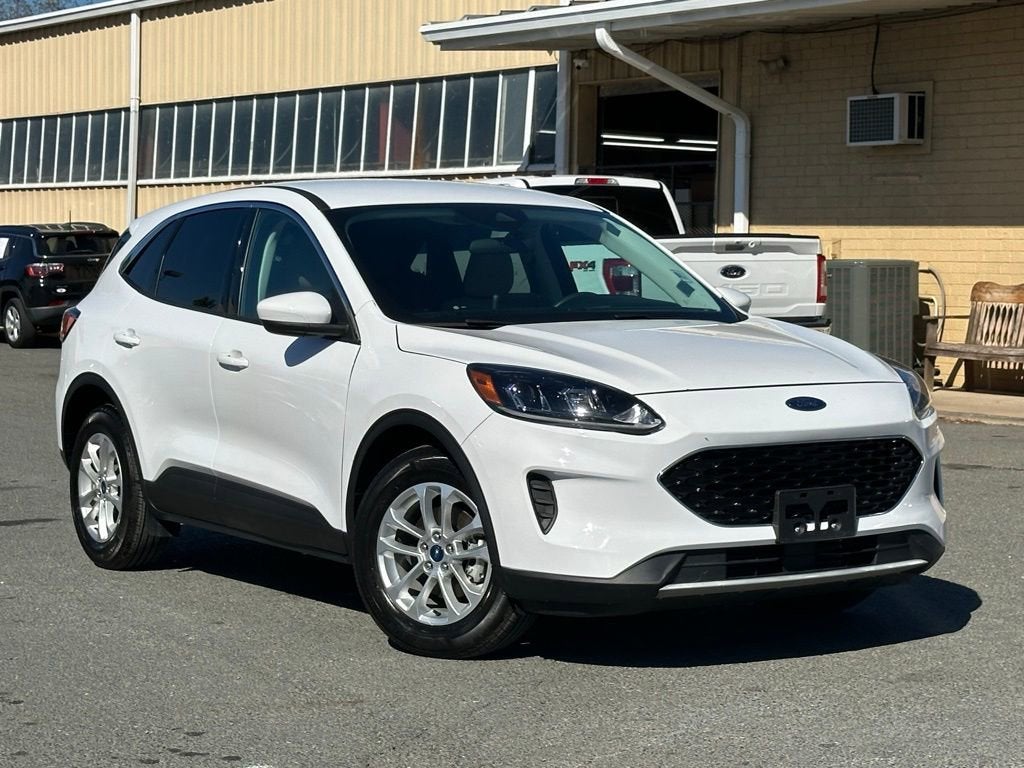 2021 Ford Escape SE