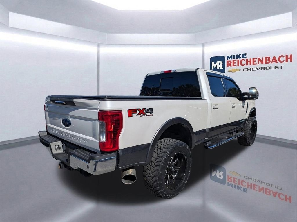 2017 Ford Super Duty F-250 SRW Lariat