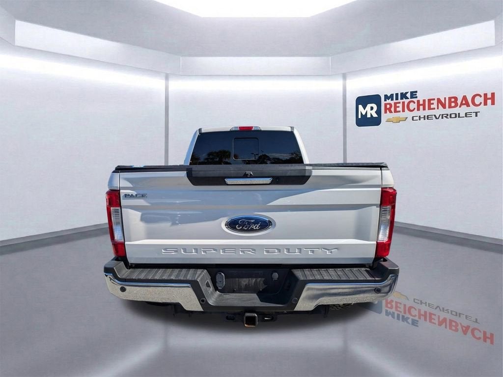 2017 Ford Super Duty F-250 SRW Lariat