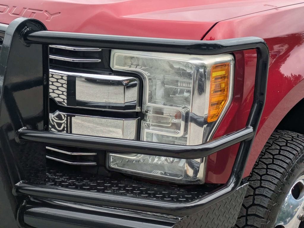2017 Ford Super Duty F-350 DRW Lariat