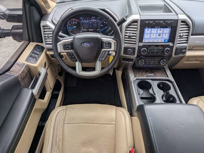 2017 Ford Super Duty F-350 DRW Lariat