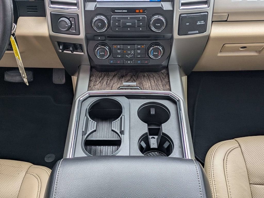 2017 Ford Super Duty F-350 DRW Lariat