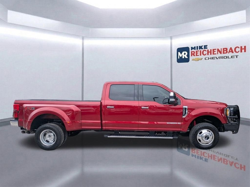 2017 Ford Super Duty F-350 DRW Lariat