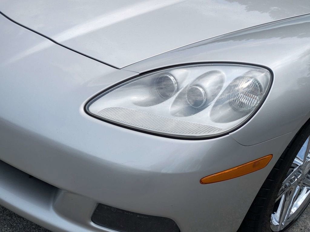 2005 Chevrolet Corvette Base