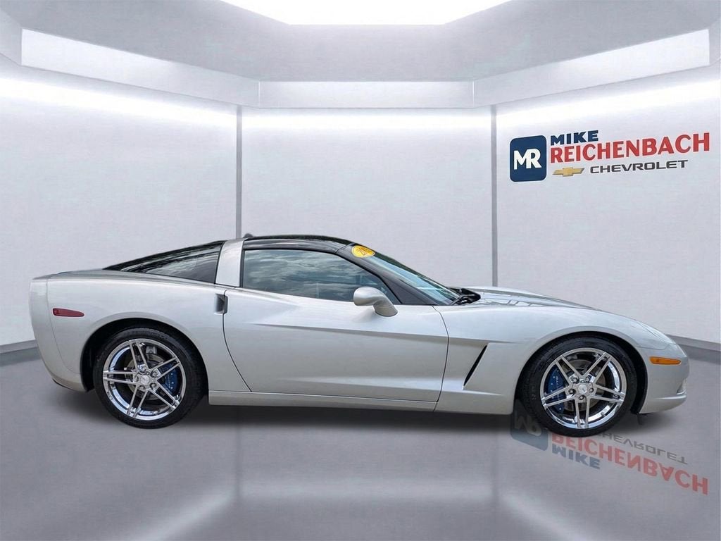 2005 Chevrolet Corvette Base