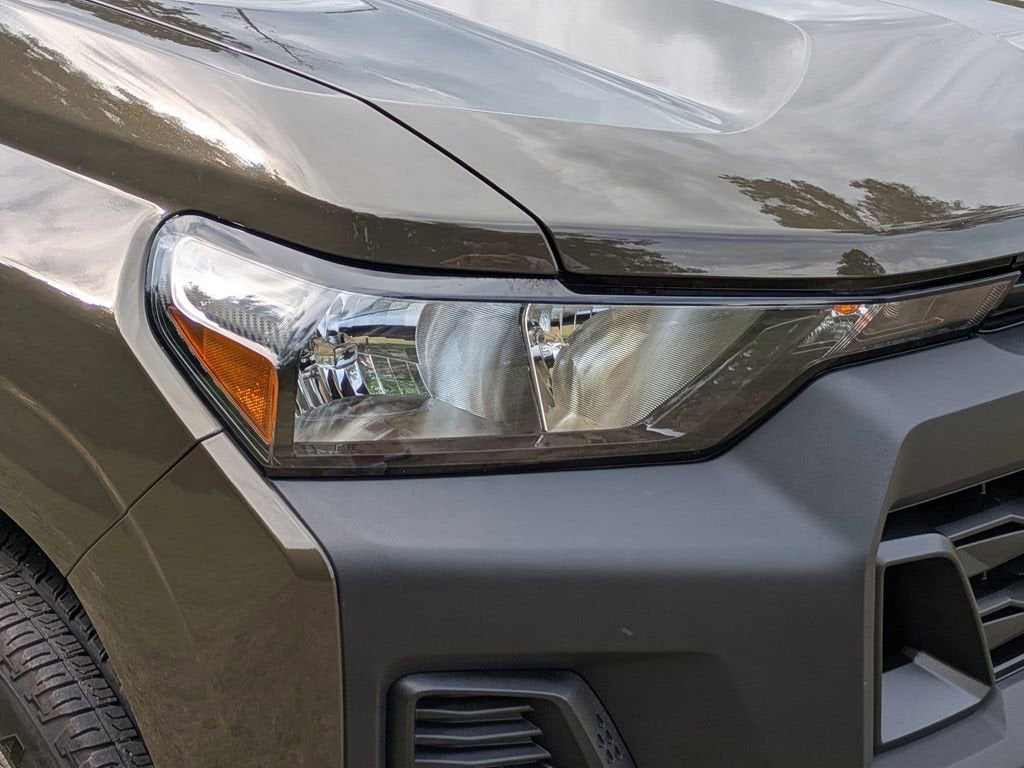 2024 Chevrolet Colorado WT