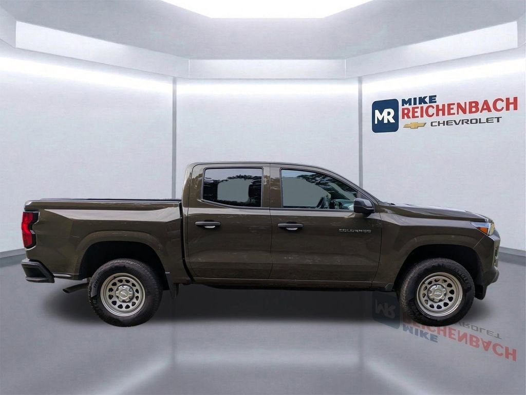 2024 Chevrolet Colorado WT