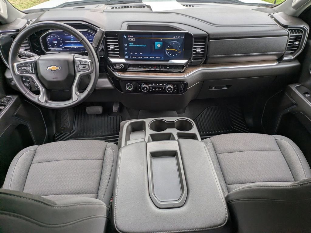 2023 Chevrolet Silverado 1500 LT (2FL)