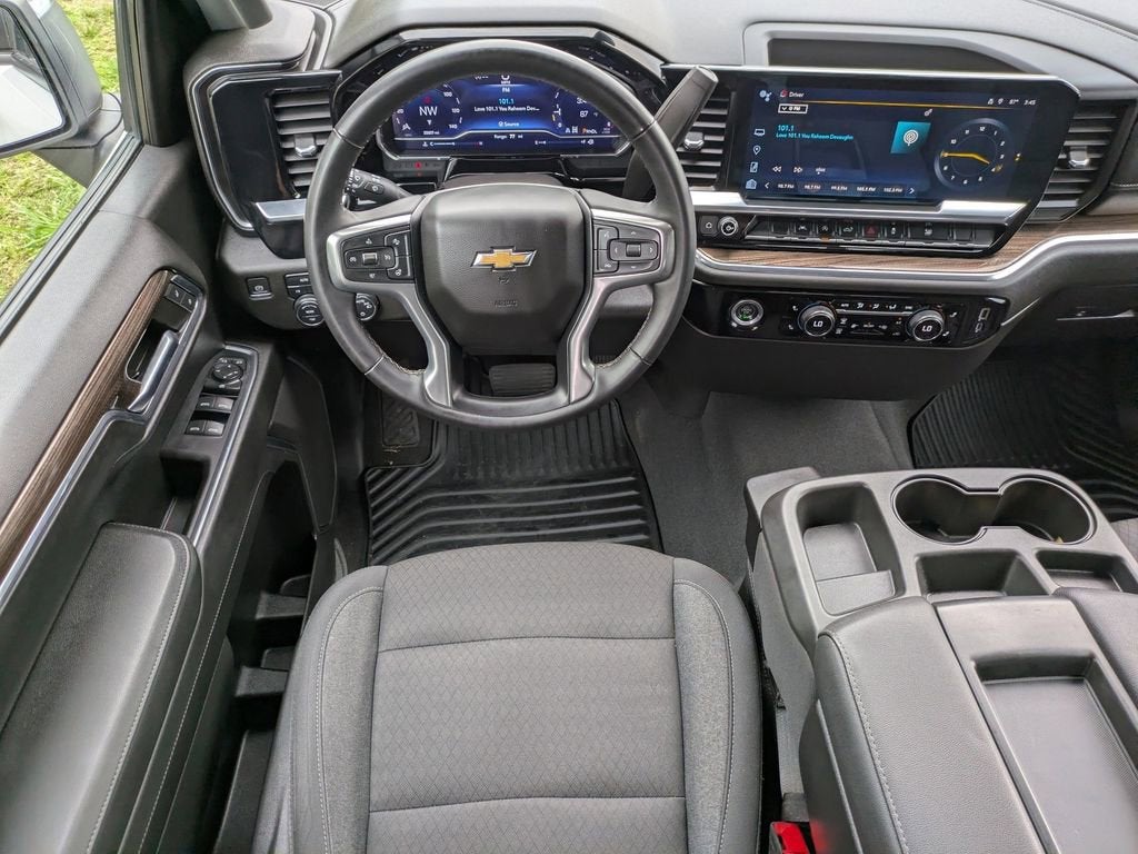 2023 Chevrolet Silverado 1500 LT (2FL)