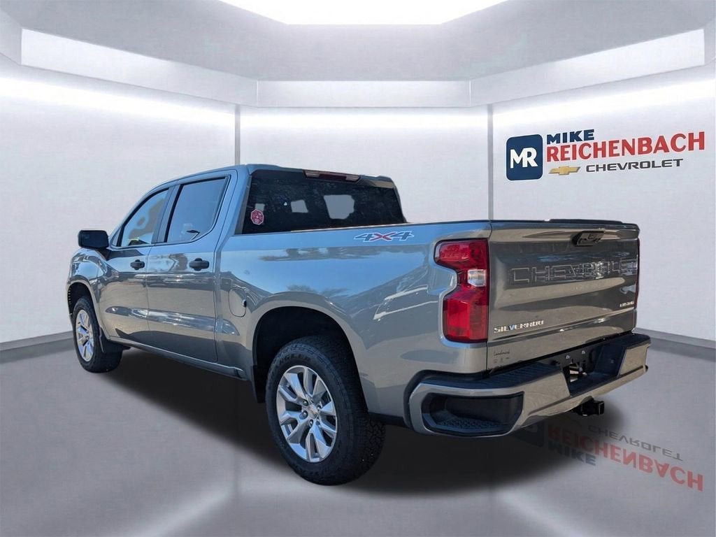 2025 Chevrolet Silverado 1500 Custom