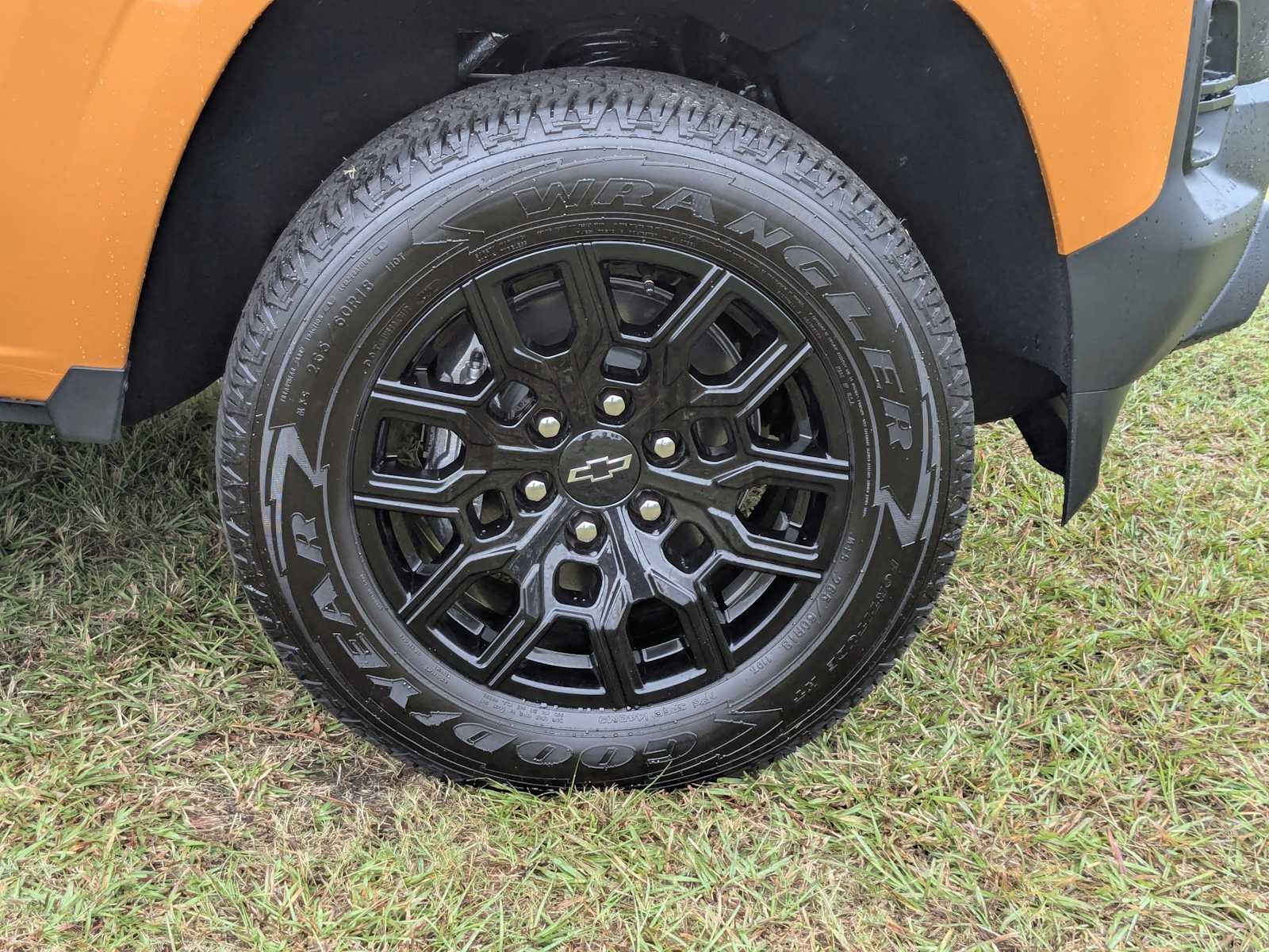 2025 Chevrolet Colorado WT/LT