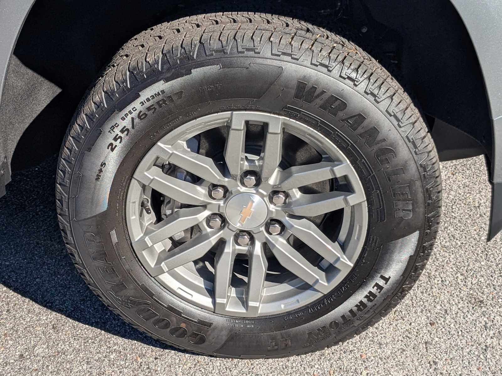 2025 Chevrolet Colorado WT/LT