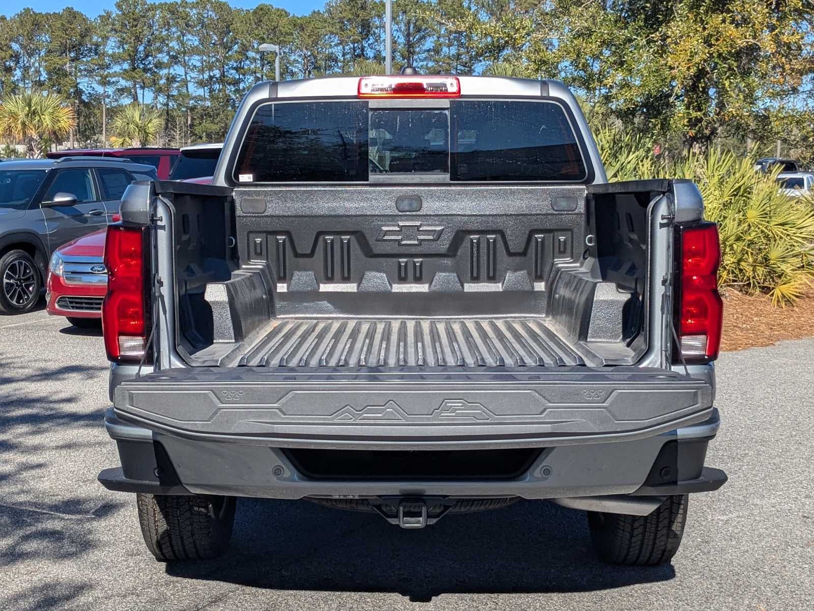 2025 Chevrolet Colorado WT/LT