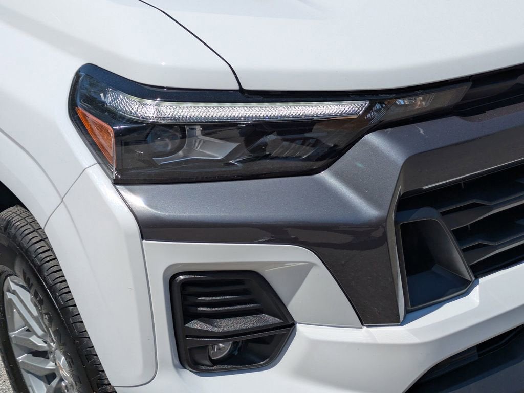 2025 Chevrolet Colorado WT/LT