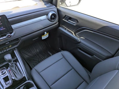 2025 Chevrolet Colorado WT/LT