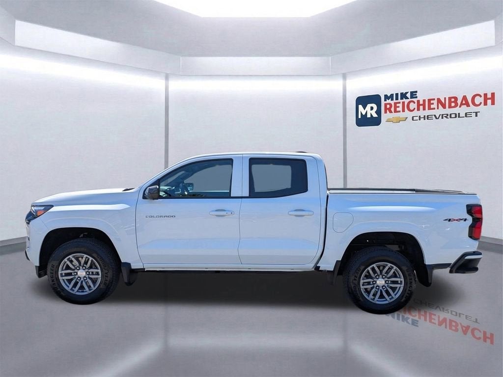 2025 Chevrolet Colorado WT/LT