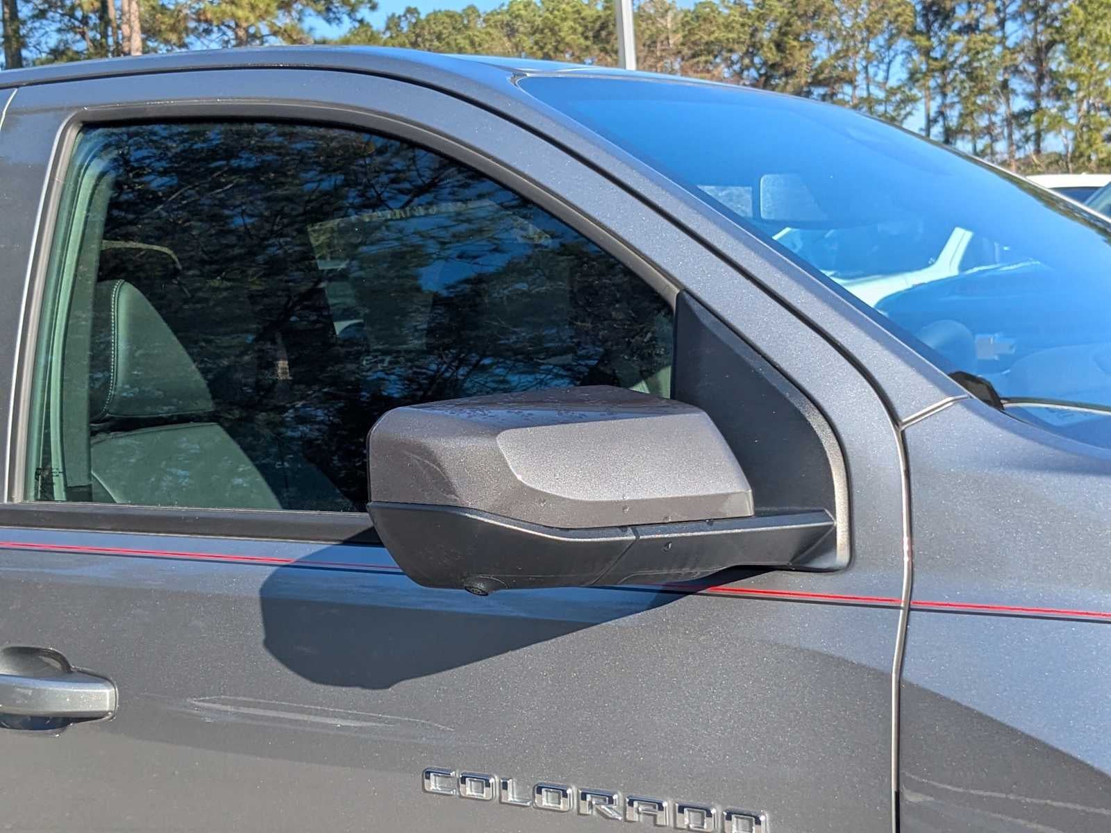 2025 Chevrolet Colorado WT/LT