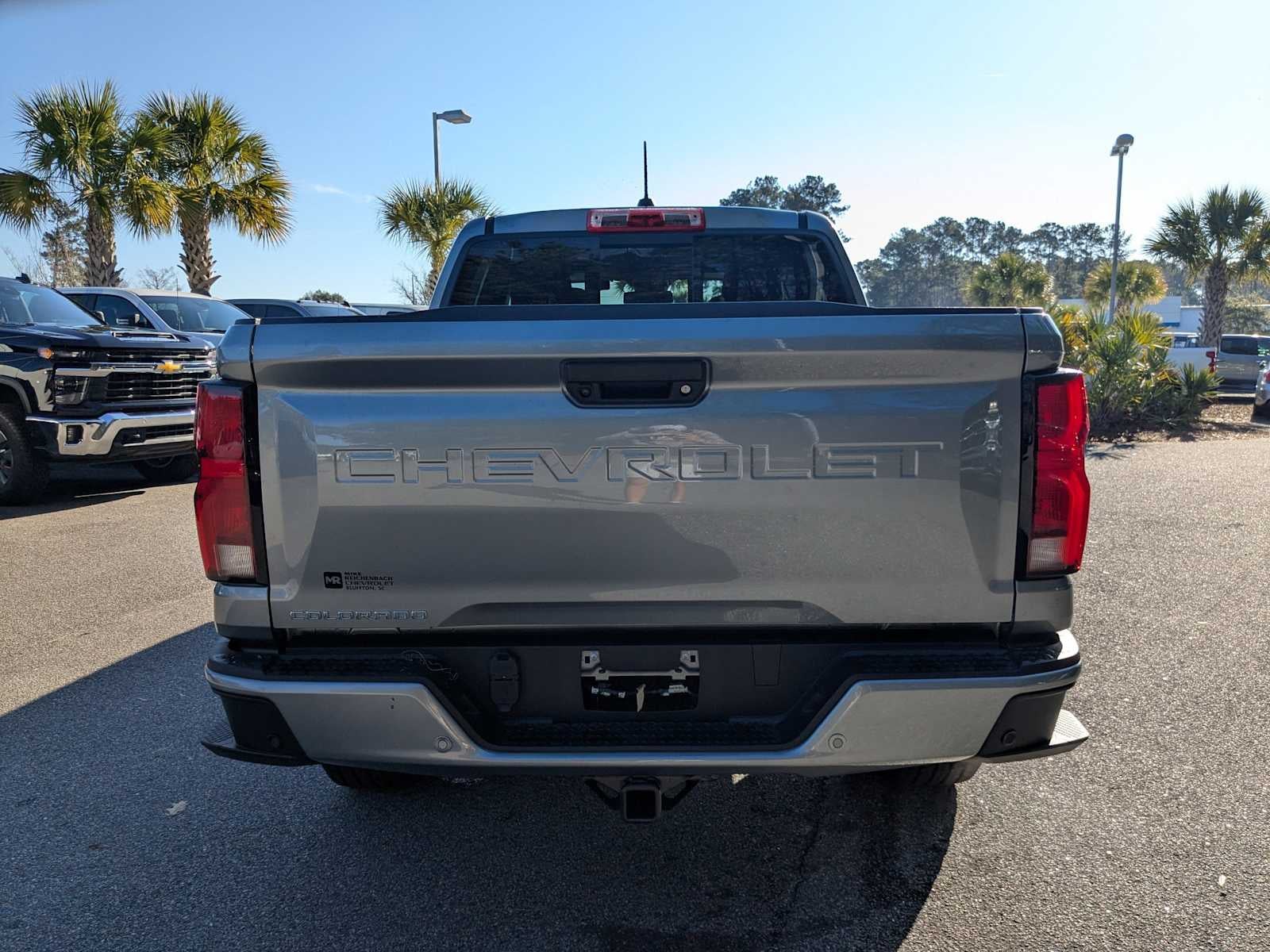 2025 Chevrolet Colorado WT/LT