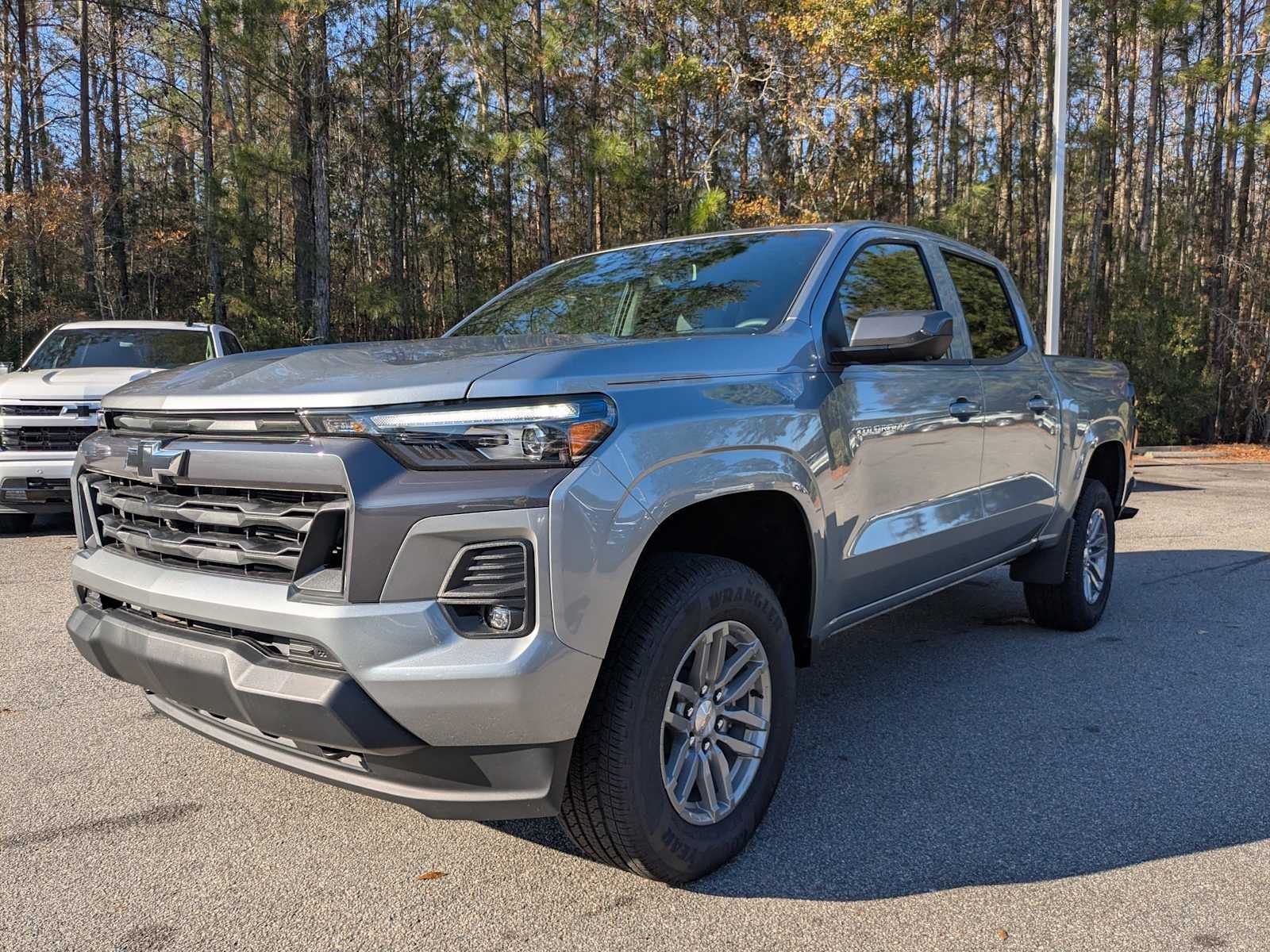 2025 Chevrolet Colorado WT/LT