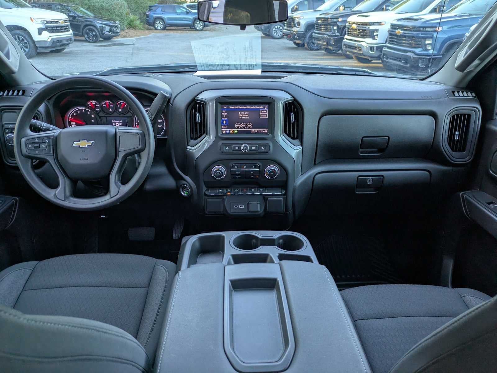 2024 Chevrolet Silverado 1500 Custom