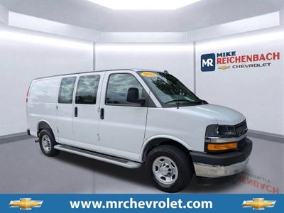 2025 Chevrolet Express Cargo WT