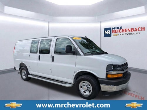 2025 Chevrolet Express Cargo WT