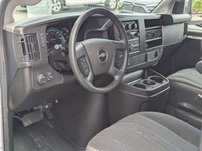 2025 Chevrolet Express Cargo WT