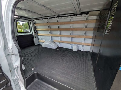 2025 Chevrolet Express Cargo WT