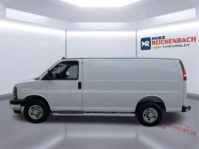 2025 Chevrolet Express Cargo WT