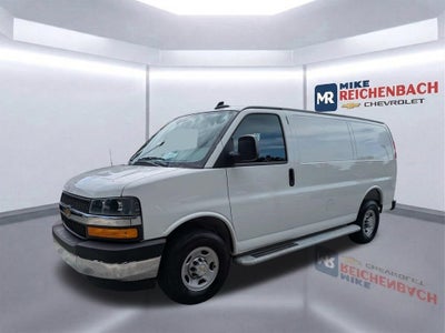 2025 Chevrolet Express Cargo WT