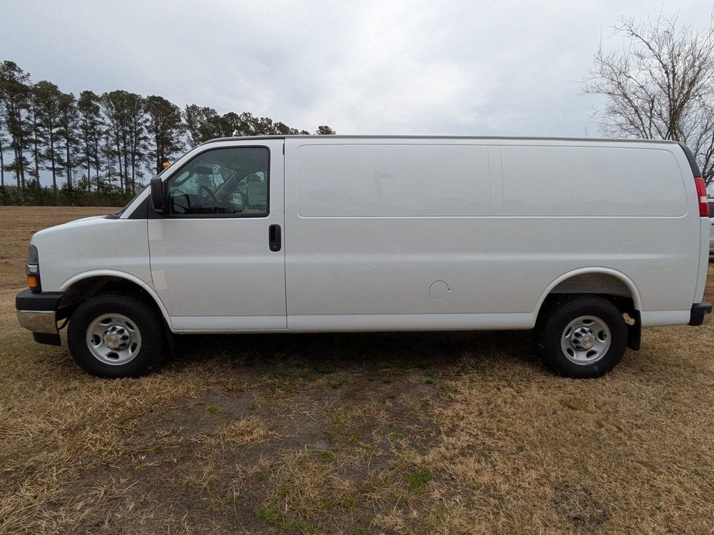 2025 Chevrolet Express Cargo 2500 WT