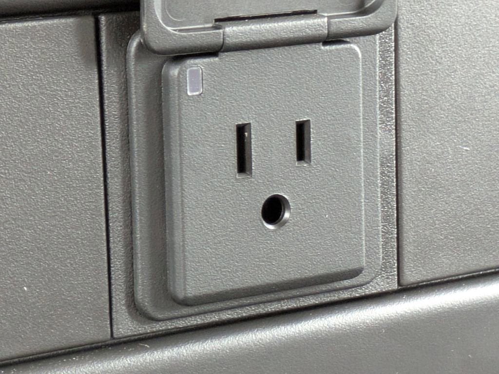 2025 Chevrolet Express Cargo 3500 WT