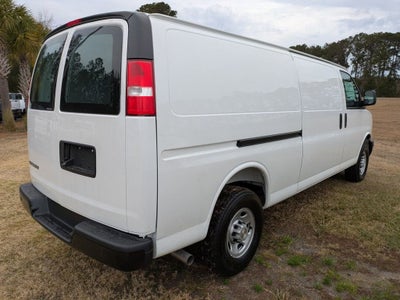 2025 Chevrolet Express Cargo 3500 WT