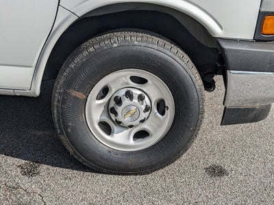 2025 Chevrolet Express Cargo 3500 WT