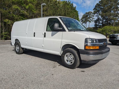 2025 Chevrolet Express Cargo 3500 WT