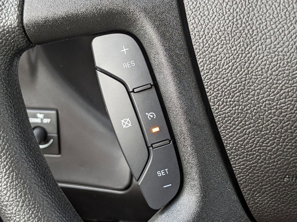 2025 Chevrolet Express Cargo 3500 WT