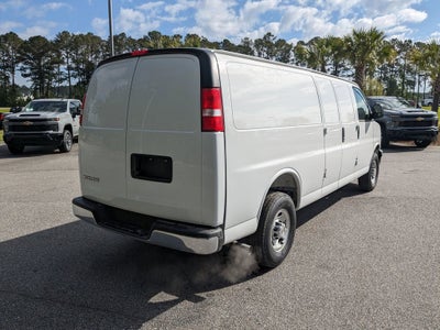 2025 Chevrolet Express Cargo 3500 WT