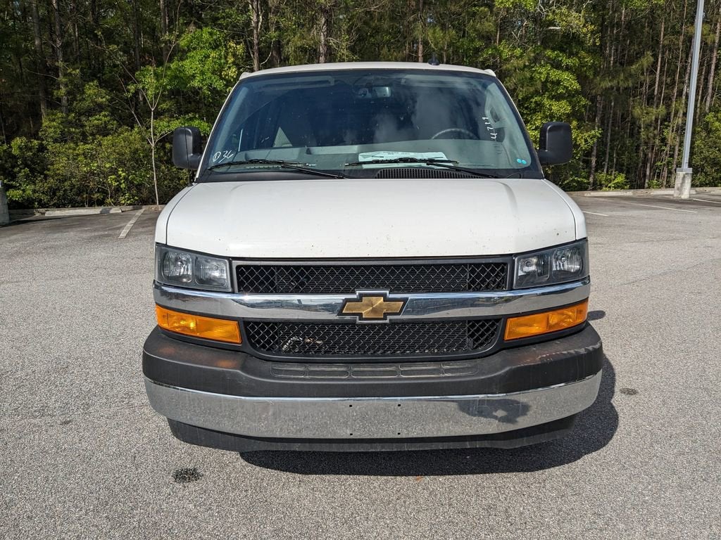 2025 Chevrolet Express Cargo 3500 WT