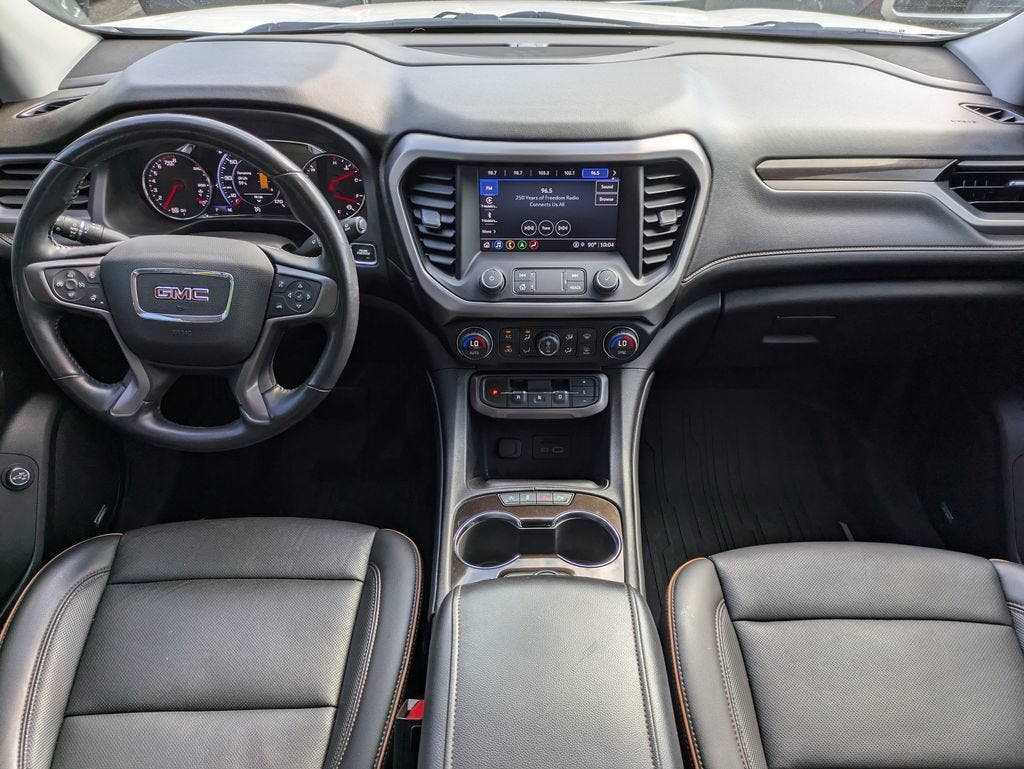 2022 GMC Acadia AT4