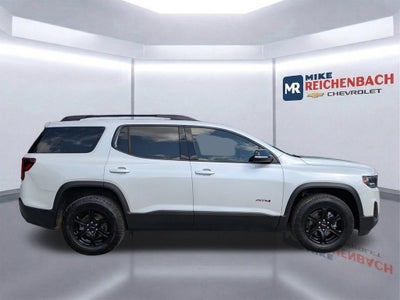 2022 GMC Acadia AT4