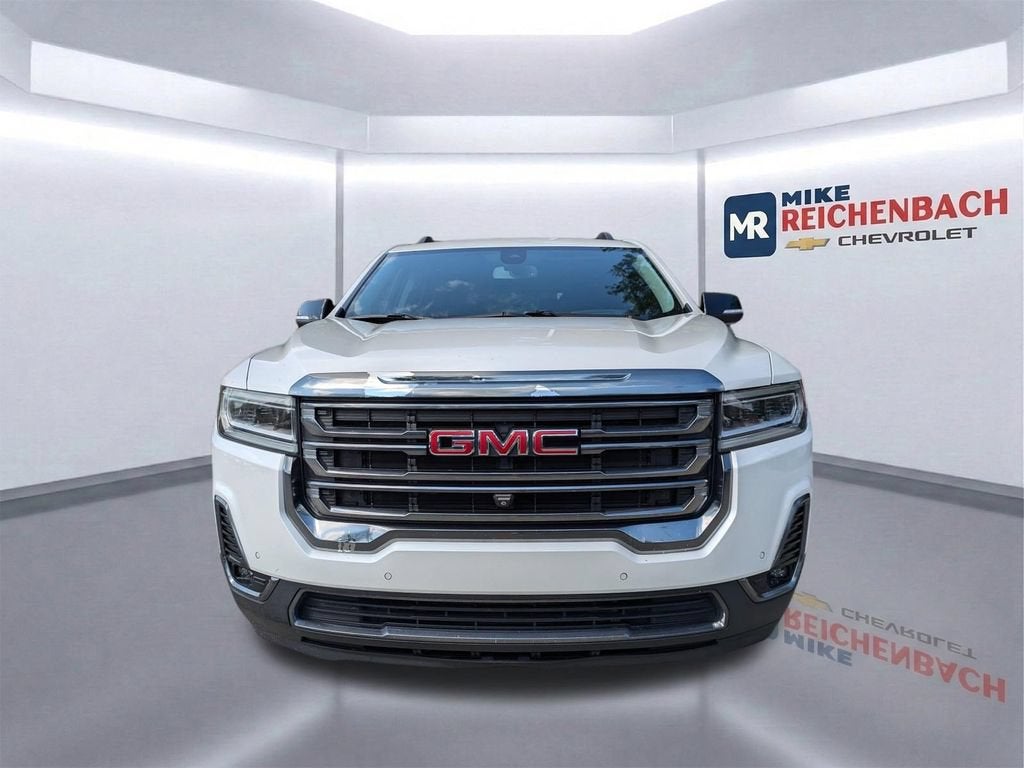 2022 GMC Acadia AT4