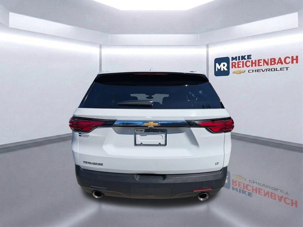 2022 Chevrolet Traverse LT Cloth