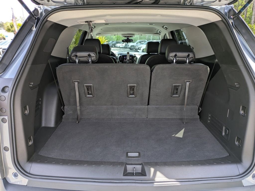2021 Chevrolet Traverse LT Cloth