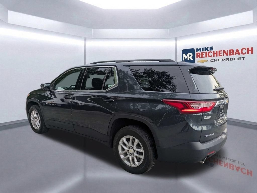 2021 Chevrolet Traverse LT Cloth