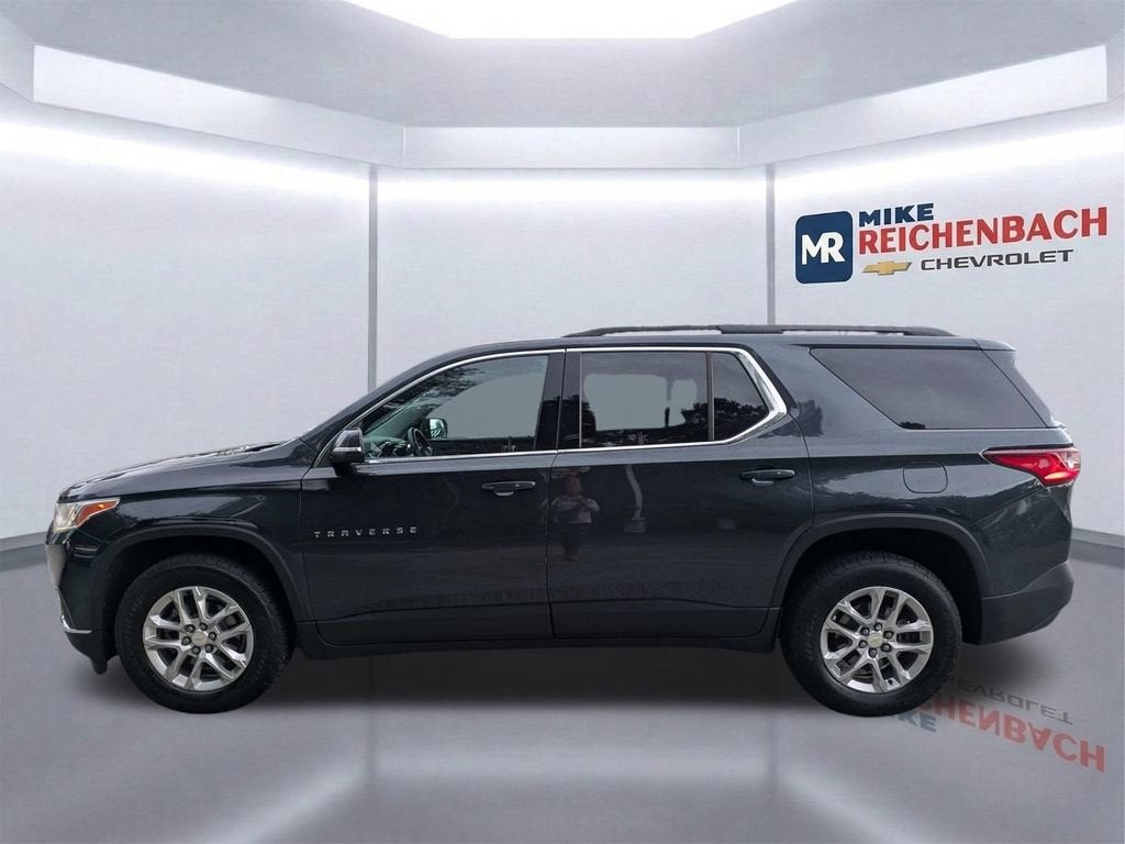 2021 Chevrolet Traverse LT Cloth