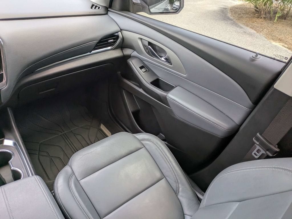 2021 Chevrolet Traverse LT Leather