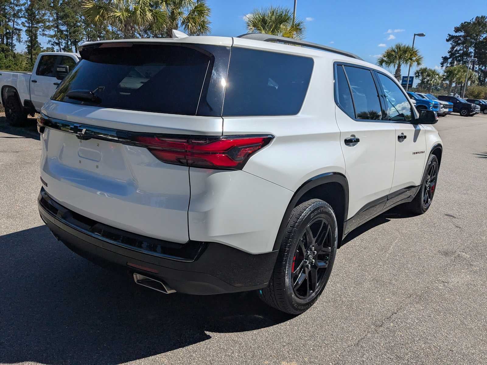 2023 Chevrolet Traverse Premier