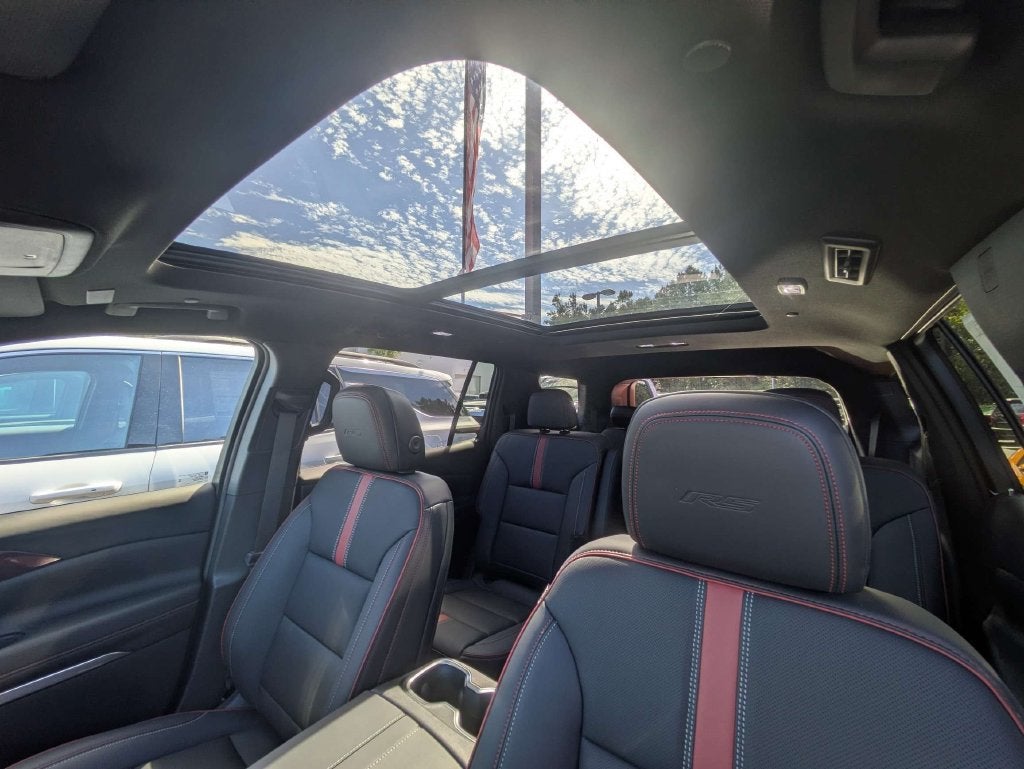 2027 Chevrolet Traverse RS