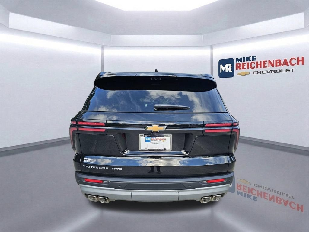 2027 Chevrolet Traverse LT - Photo 6