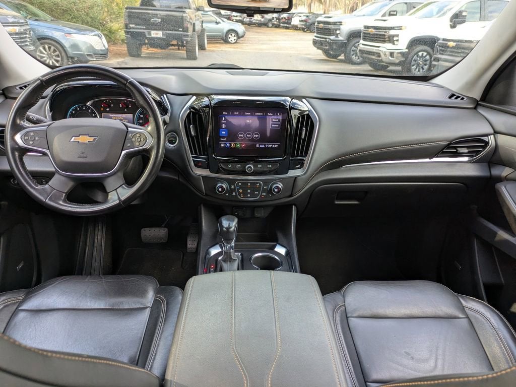 2021 Chevrolet Traverse LT Leather